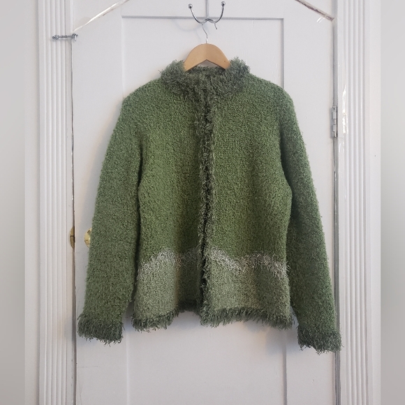 Rainbow Canada Sweaters - Green Bouclé Knit Fuzzy Trim Button Up Textured Long Sleeve Thick Artsy Size L